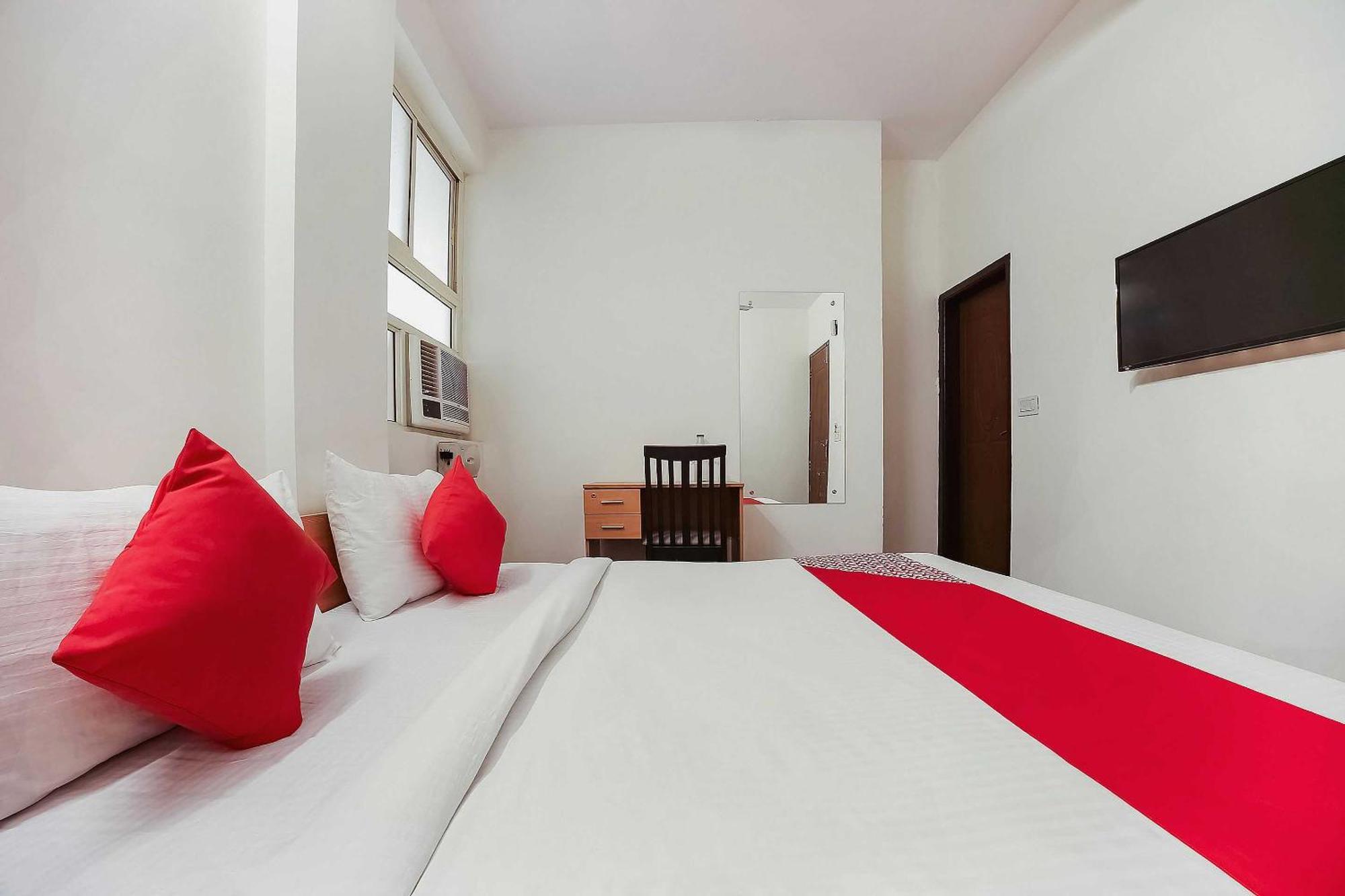 Live On Del5542 Hotel New Delhi Eksteriør billede