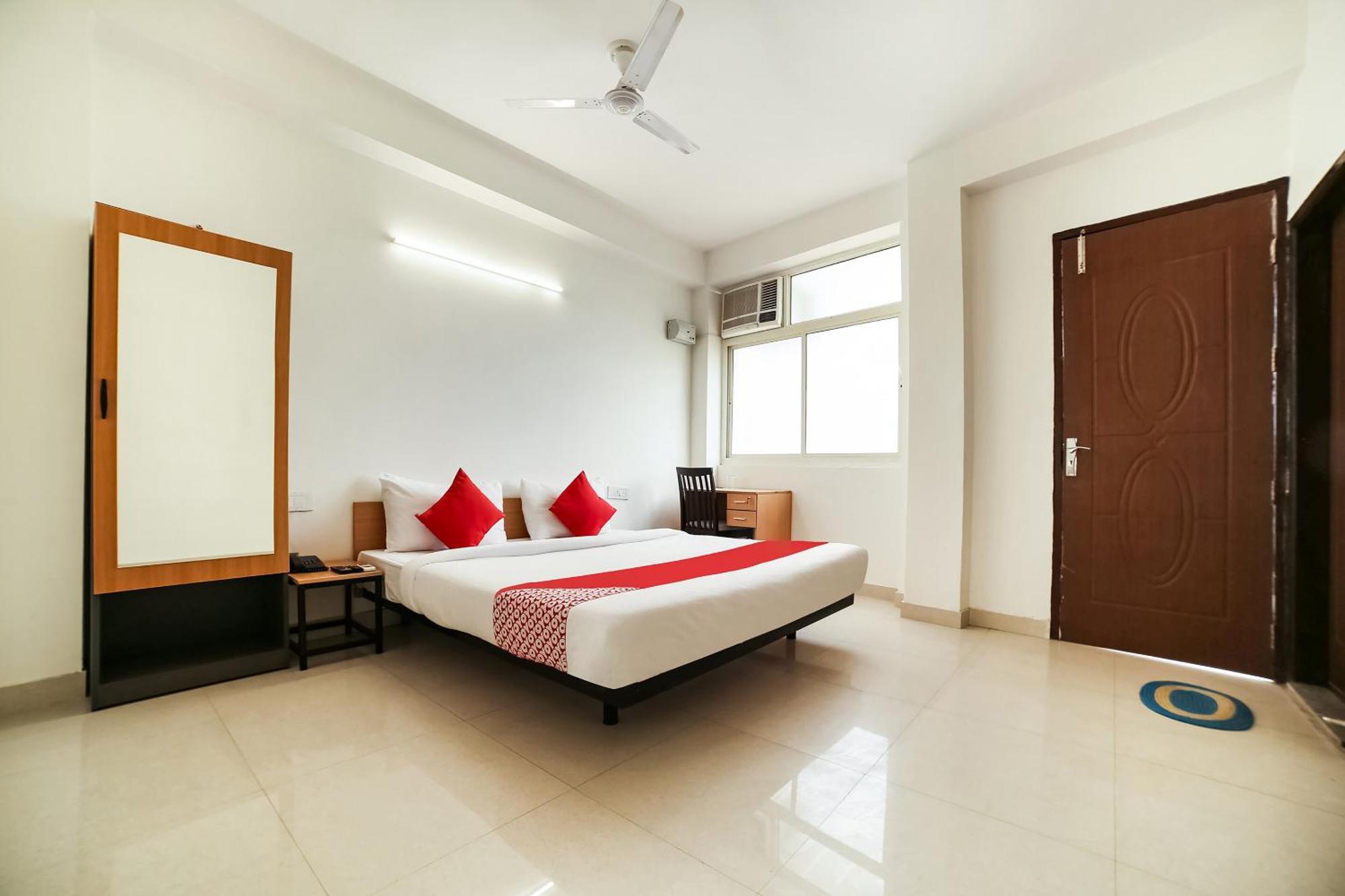 Live On Del5542 Hotel New Delhi Eksteriør billede